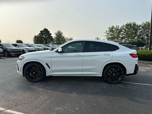 Alpine White 2025 BMW X4 xDrive30i
