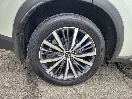 2023 INFINITI QX60 SENSORY