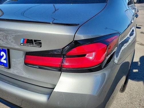 2022 BMW M5 Base
