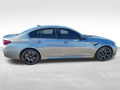 2022 BMW M5 Base