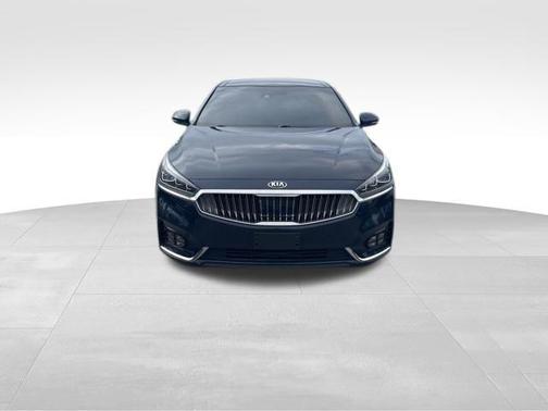 2017 Kia Cadenza Technology