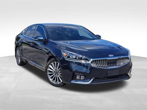2017 Kia Cadenza Technology
