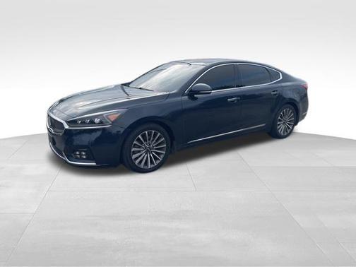 2017 Kia Cadenza Technology