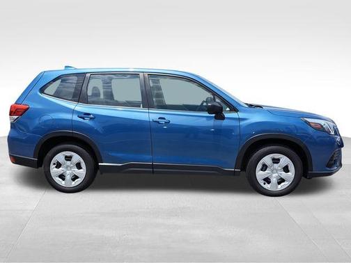 2022 Subaru Forester Base (CVT)