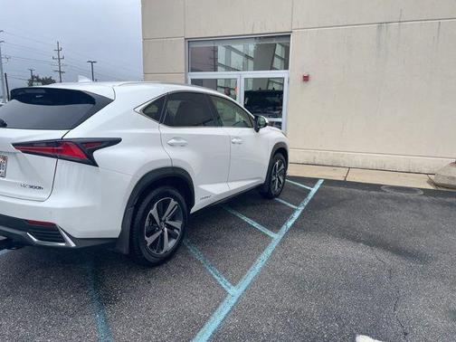 2020 Lexus NX 300h Base