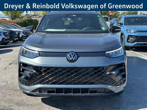 2025 Volkswagen Tiguan 2.0T SE R-Line Black