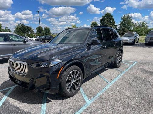 Black Sapphire Metallic 2024 BMW X5 xDrive40i