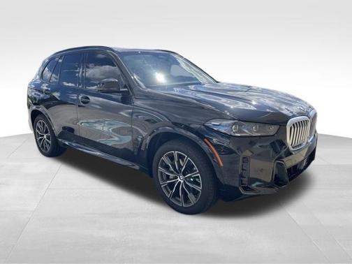 Black Sapphire Metallic 2024 BMW X5 xDrive40i
