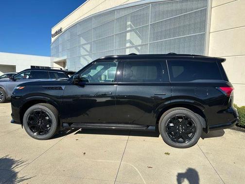 2026 INFINITI QX80 SPORT