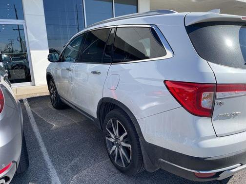 2022 Honda Pilot Elite