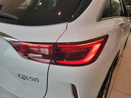 2025 INFINITI QX50 Luxe