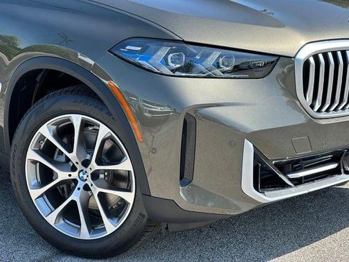 Green Metallic 2026 BMW X5 xDrive40i