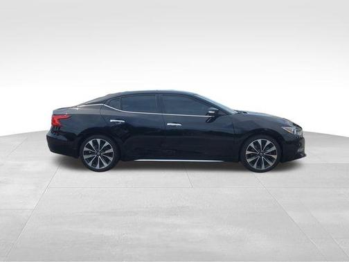 2017 Nissan Maxima 3.5 SR