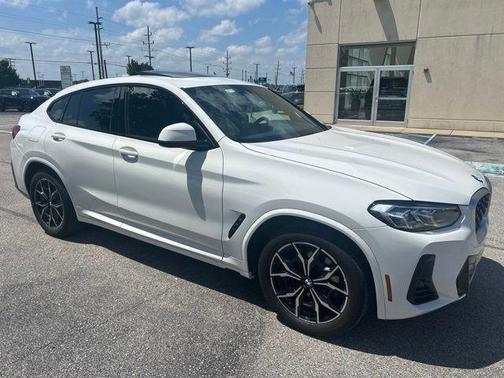 Alpine White 2023 BMW X4 xDrive30i