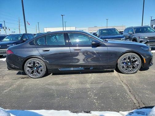 2025 BMW i5 xDrive40