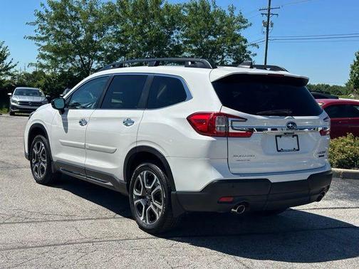 Crystal White Pearl 2025 Subaru Ascent Touring