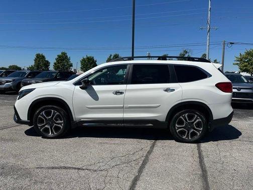 Crystal White Pearl 2025 Subaru Ascent Touring