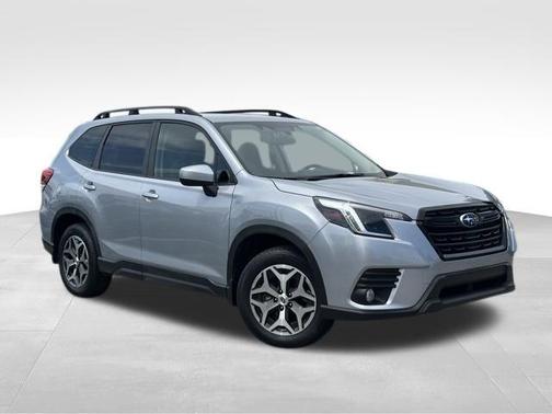 Ice Silver Metallic 2023 Subaru Forester Premium