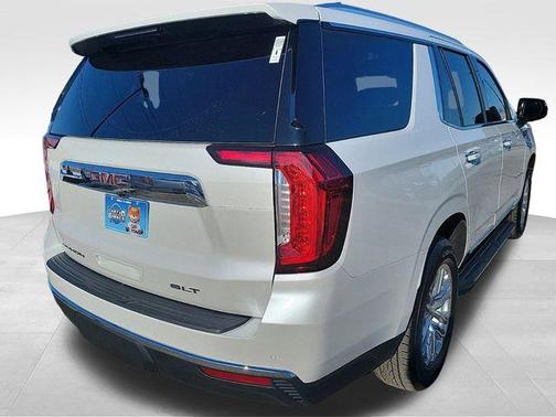 2022 GMC Yukon SLT