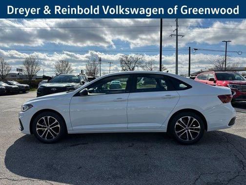Pure White 2026 Volkswagen Jetta 1.5T Sport