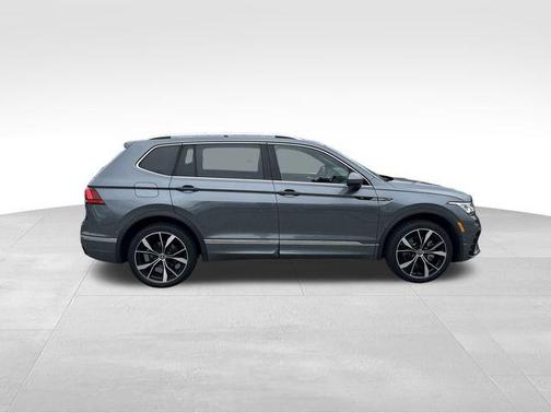 2022 Volkswagen Tiguan 2.0T SEL R-Line