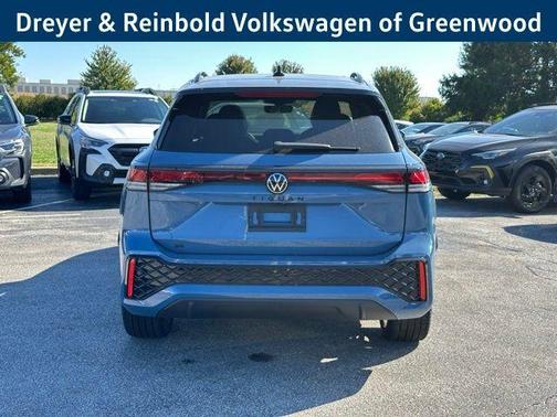 2025 Volkswagen Tiguan 2.0T SE R-Line Black