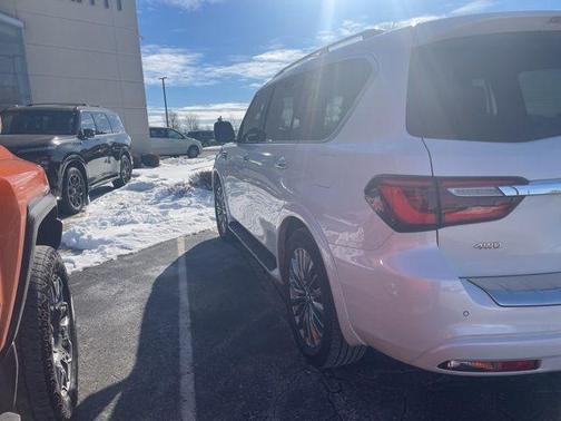 2020 INFINITI QX80 Luxe