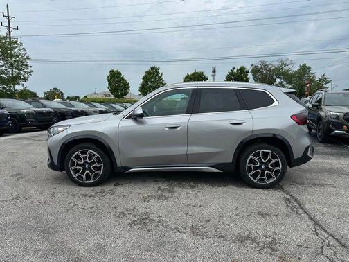 Silver Metallic 2025 BMW X1 xDrive28i