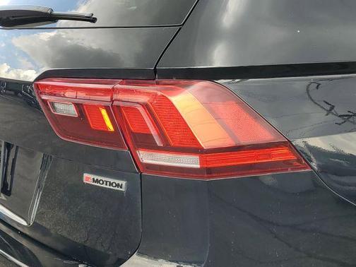 2019 Volkswagen Tiguan 2.0T SE