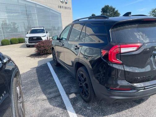Ebony Twilight Metallic 2022 GMC Terrain SLE