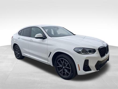 2025 BMW X4 xDrive30i