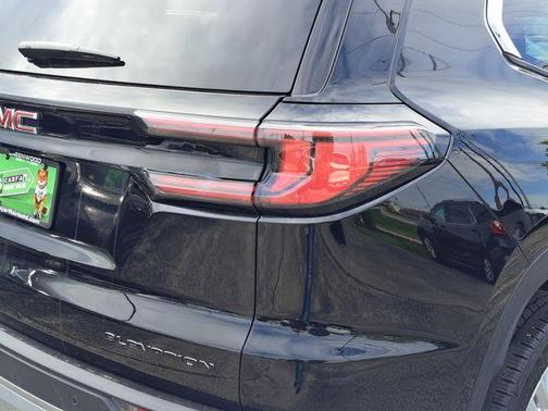 2024 GMC Acadia Elevation