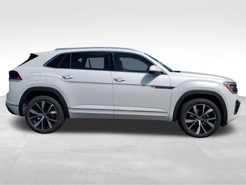 2024 Volkswagen Atlas Cross Sport 2.0T SEL Premium R-Line