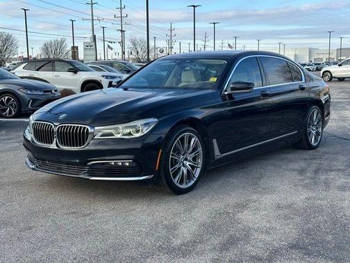 2017 BMW 750 i