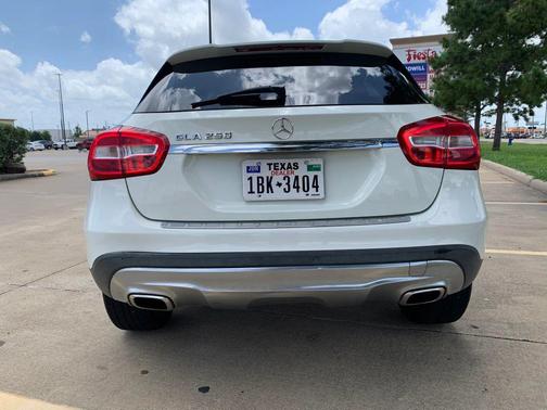 Cirrus White 2016 Mercedes-Benz GLA-Class GLA 250