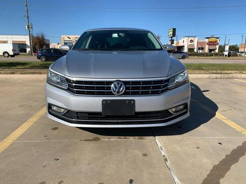 Reflex Silver Metallic 2016 Volkswagen Passat 1.8T S