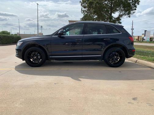 Blue 2016 Audi Q5 2.0T Premium Plus