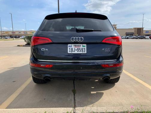 Blue 2016 Audi Q5 2.0T Premium Plus