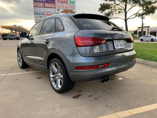Monsoon Gray Metallic 2017 Audi Q3 2.0T Premium