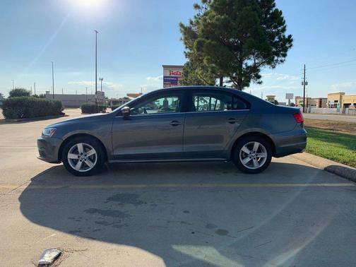 Platinum Gray Metallic 2013 Volkswagen Jetta TDI