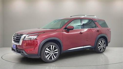 2025 Nissan Pathfinder Platinum FWD