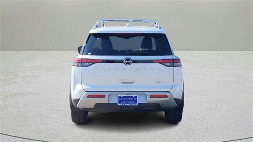 2025 Nissan Pathfinder SL FWD