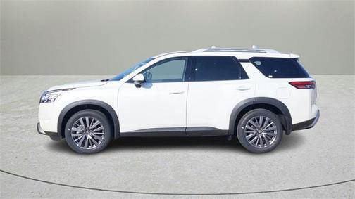 2025 Nissan Pathfinder SL FWD