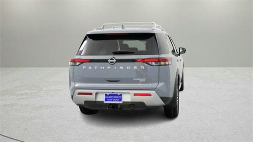 2025 Nissan Pathfinder Platinum FWD
