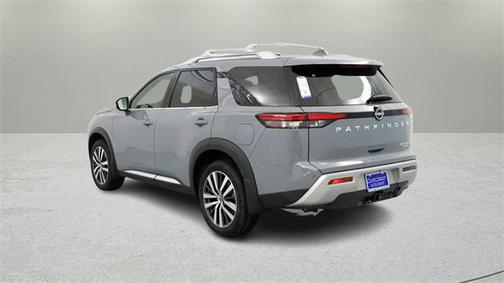 2025 Nissan Pathfinder Platinum FWD