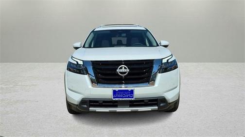 2025 Nissan Pathfinder SL FWD