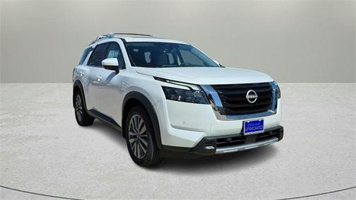2025 Nissan Pathfinder SL FWD