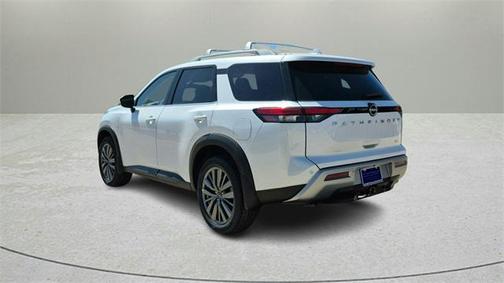 2025 Nissan Pathfinder SL FWD