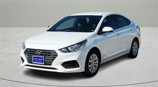 2022 Hyundai Accent SE