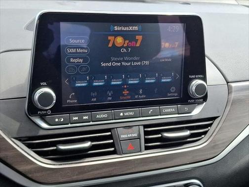 2025 Nissan Altima SV FWD